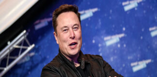 ട്വിറ്ററിന്റെ ബോർഡ് ഓഫ് ഡയറക്ടേഴ്സിൽ അംഗമാകാനില്ല; ട്വിറ്റർ വാങ്ങാൻ സന്നദ്ധത പ്രകടിപ്പിച്ച് ഇലോൺ മസ്ക്