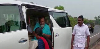 കാറിലിരുന്ന് വിഷുകൈനീട്ടം, പണം വാങ്ങിയ ശേഷം സ്ത്രീകള് കാല്തൊട്ട് അനുഗ്രഹം വാങ്ങുന്നു; സുരേഷ് ഗോപിയുടെ വീഡിയോ വൈറലായതോടെ വിവാദം