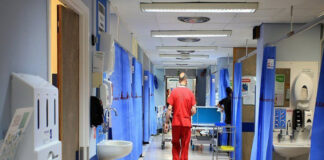 เดฐเตเดเดฟเดเดณเตเดเต เดคเดฟเดฐเดเตเดเต เด
เดจเดฟเดฏเดจเตเดคเตเดฐเดฟเดคเดฎเดพเดฏเดฟ เดคเตเดเดฐเตเดจเตเดจเต; เดเตเดฒเดฟ เดเดชเตเดเตเดทเดฟเดเตเดเดพเตป เดจเดดเตโเดธเตเดฎเดพเดฐเตโ เดจเดฟเดฐเตโเดฌเดจเตเดงเดฟเดคเดฐเดพเดเตเดฎเตเดจเตเดจเต INMO