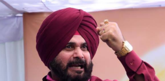 നവജ്യോത് സിംഗ് സിദ്ദു കോടതിയില് കീഴടങ്ങി