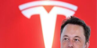 എല്ലാ നിയമനങ്ങളും താൽകാലികമായി നിർത്തിവച്ച് ടെസ്ല