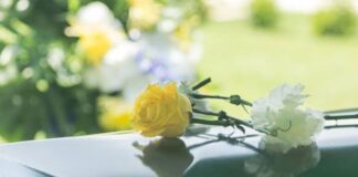 ഫ്യൂണറലുകൾക്ക് പണം ചെലവഴിക്കുമ്പോൾ തീർച്ചയായും ശ്രദ്ധിക്കേണ്ട കാര്യങ്ങൾ