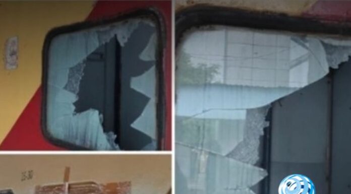അഗ്നിപഥിനെതിരെ രാജ്യവ്യാപക പ്രക്ഷോഭം; തിരുവനന്തപുരത്ത് നിന്ന് പുറപ്പെട്ട ട്രെയിനിന് നേരെ അക്രമണമുണ്ടായി