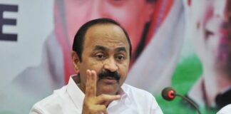 മോദി സര്ക്കാരിനേയും പിണറായി സര്ക്കാരിനേയും വിമര്ശിച്ച് പ്രതിപക്ഷ നേതാവ്