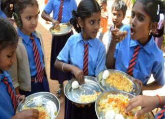 ഉച്ചഭക്ഷണത്തിൽ മാംസാഹാരം തുടരും: ഉത്തരവിറക്കി ലക്ഷദ്വീപ് വിദ്യാഭ്യാസ വകുപ്പ്