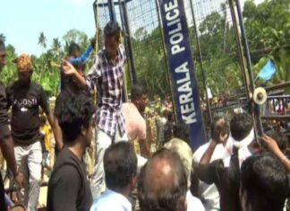 ബാരിക്കേഡുകൾ നീക്കാൻ ശ്രമം; വിഴിഞ്ഞത്ത് സംഘർഷാവസ്ഥ