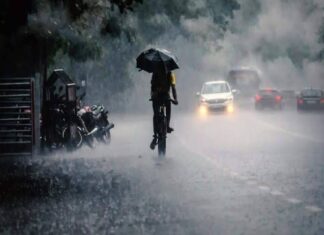 അടുത്ത 3 മണിക്കൂറിൽ കനത്ത മഴയ്ക്ക് സാധ്യത; മലയോര മേഖലയിൽ രാത്രിയാത്ര നിരോധിച്ചു
