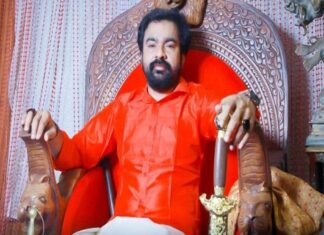 പോക്സോ കേസിൽ മോൺസൺ മാവുങ്കൽ നൽകിയ ജാമ്യ ഹർജി പരിഗണിക്കുന്നത് സുപ്രീം കോടതി മാറ്റി