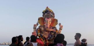 ഗണേശ വിഗ്രഹങ്ങൾ നിമജ്ജനം ചെയ്യുന്നതിനിടെ ആറ് പേർ മുങ്ങിമരിച്ചു