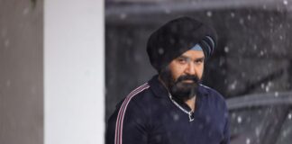 മോൺസ്റ്റർ പ്രദർശനത്തിന്