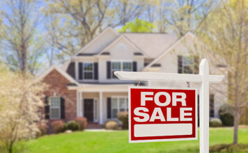 യു.കെ ഭവന വിപണിയിൽ മാന്ദ്യം രൂക്ഷം: ഭവന അന്വേഷകരിൽ 50% ഇടിവ്