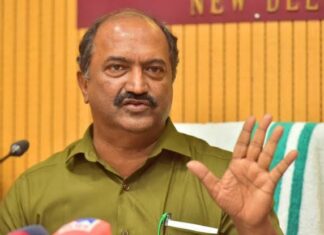 ധനമന്ത്രി കെ. എൻ. ബാലഗോപാലിനെ നീക്കണം; മുഖ്യമന്ത്രിക്ക് ഗവർണറുടെ കത്ത്