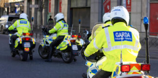 เดฑเตเดกเต เดธเตเดฐเดเตเดทเดพ เดจเดฟเดฏเดฎเดฒเดเดเดจเด; เดจเดพเดณเต เดฎเตเดคเตฝ เดเดฐเดเตเดเดฟเดชเตเดชเดฟเดด