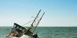 യൂറോപ്പിലേക്ക് അഭയാർഥികളുമായി പോയ കപ്പൽ മുങ്ങി; 73 മരണം