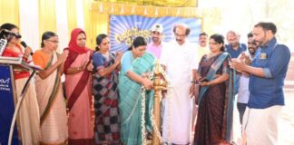 “വയസ്സെത്രയായി മുപ്പത്തി ………” ആരംഭിച്ചു