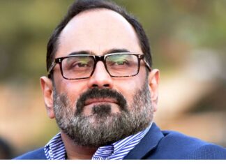 വ്യക്തമായ കാരണം പറയാതെ ഒരു കടകളിലും മൊബൈൽ നമ്പർ കൊടുക്കരുത്; മുന്നറിയിപ്പുമായി കേന്ദ്ര ഐടി സഹമന്ത്രി രാജീവ് ചന്ദ്രശേഖർ