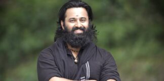 സ്ത്രീത്വത്തെ അപമാനിച്ചെന്ന കേസിൽ നേരിട്ട് ഹാജരാകുന്നതിൽ നിന്ന് ഒഴിവാക്കണം; ഉണ്ണി മുകുന്ദൻ ഹൈക്കോടതിയെ സമീപിച്ചു