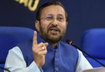 ബ്രഹ്മപുരം മാലിന്യ പ്ലാന്റിലെ തീപിടുത്തം കേരളത്തിലെ ഭരണ സംവിധാനത്തിന്റെ പരാജയം: പ്രകാശ് ജാവദേക്കർ