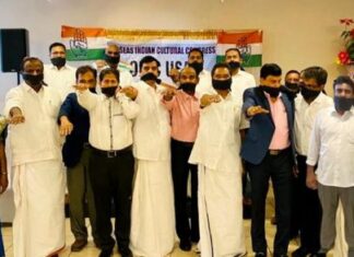 രാഹുൽ, നിങ്ങൾ തനിച്ചല്ല! ഞങ്ങൾ കൂടെയുണ്ട്; വായ് മൂടി കെട്ടി പ്രതിഷേധിച്ച് ഒഐസിസി യുഎസ്എ