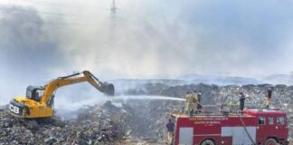 ഗ്യാസ് ചേംബറിൽ അകപ്പെട്ട അവസ്ഥയിലാണ് കൊച്ചിക്കാർ; രൂക്ഷ വിമർശനവുമായി കേരള ഹൈക്കോടതി
