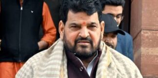 പരിശീലനത്തിനിടെ സ്വകാര്യ ഭാഗങ്ങളിൽ സ്പർശിച്ചെന്ന് ബ്രിജ് ഭൂഷണിനെതിരെ ഗുസ്തി താരങ്ങൾ മൊഴി നൽകി