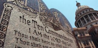 പത്ത് കൽപ്പനകൾ പ്രദർശിപ്പിക്കണമെന്ന റിപ്പബ്ലിക്കൻ ബിൽ അപ്രസക്തമായി -പി പി ചെറിയാൻ