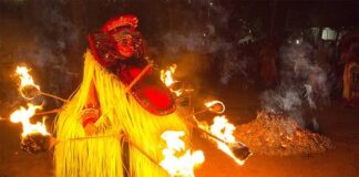 കുട്ടികളെ അഗ്നി കോലം കെട്ടിക്കുന്നതിനെതിരായ പൊതുതാല്പര്യ ഹര്ജി സ്വീകരിച്ച് ഹൈക്കോടതി