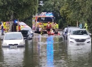 കൊടുങ്കാറ്റിനെ തുടർന്ന് വെള്ളപൊക്കം; ഡബ്ലിനിൽ നിരവധി വീടുകൾ ഒഴിപ്പിച്ചു