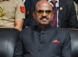 ഗവര്ണര് സി വി ആനന്ദ ബോസിനെതിരായ ലൈംഗികാതിക്രമ പരാതി; രാജ്ഭവന് ജീവനക്കാര്ക്ക് നോട്ടീസ്