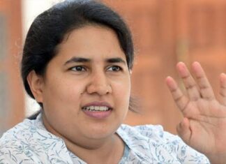 വീണാ വിജയന്റെ സ്ഥാപനമായ എക്സാലോജിക്കിന് സിഎംആർഎൽ നൽകിയ പണത്തിന്റെ ശ്രോതസ് കണ്ടെത്തേണ്ടതുണ്ട്; മാസപ്പടി കേസിൽ ഇ ഡി ഹൈക്കോടതിയിൽ