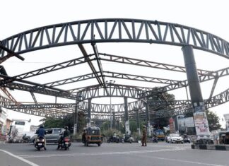 കോട്ടയത്തെ ആകാശ പാത; സർക്കാരിനുണ്ടായ നഷ്ടം തിരുവഞ്ചൂർ രാധാകൃഷ്ണൻ തിരിച്ചടക്കണമെന്ന ആവശ്യം ശക്തമാക്കി സിപിഎം