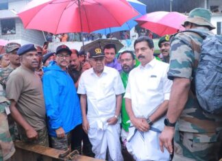ഉരുൾപൊട്ടലിൽ മരണം 297 ആയി; രക്ഷാപ്രവർത്തനം താൽക്കാലികമായി നിർത്തി