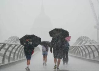 കനത്ത മഴ: നാല് കൗണ്ടികളിൽ യെല്ലോ അലേർട്ട്