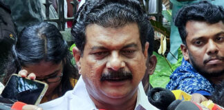 മുഖ്യമന്ത്രിയും കുടുംബവും ഉടൻ അമേരിക്കയിൽ പോകുമെന്ന് പി. വി. അൻവർ; മന്ത്രി പി. എ. മുഹമ്മദ് റിയാസിനെതിരെ പുതിയ അഴിമതി ആരോപണവും