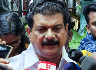 മുഖ്യമന്ത്രിയും കുടുംബവും ഉടൻ അമേരിക്കയിൽ പോകുമെന്ന് പി. വി. അൻവർ; മന്ത്രി പി. എ. മുഹമ്മദ് റിയാസിനെതിരെ പുതിയ അഴിമതി ആരോപണവും