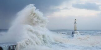 Storm Éowyn: 130 കി. മീ വരെ വേഗതയിൽ കാറ്റ് വീശും; സ്കൂളുകൾക്ക് അവധി; പൊതുഗതാഗത സേവനങ്ങൾ റദ്ദാക്കി