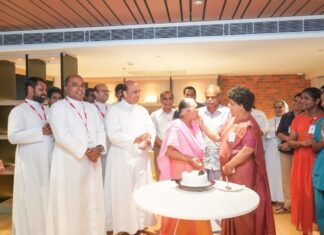 നീറിയ മനസ്സിൽ നിന്നും സന്തോഷത്തിന്റെ പുഞ്ചിരികളുമായി 71കാരി വൽസമ്മ തിരിച്ചെത്തി