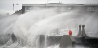 Storm Amy: ഡൊണഗലിൽ റെഡ് അലേർട്ട്; അയർലണ്ടിലുടനീളം കനത്ത മഴ തുടരുന്നു