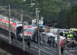സ്പെയിനിൽ അതിവേഗ ട്രെയിനുകൾ കൂട്ടിയിടിച്ച് അപകടം; 39 മരണം