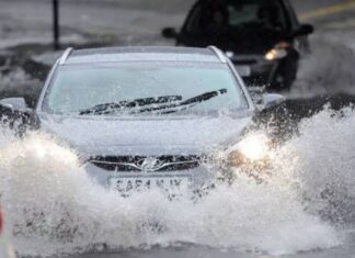 കനത്ത മഴ: വർക്ക് ഫ്രം ഹോം ചെയ്യാൻ നിർദ്ദേശം നൽകി നാഷണൽ എമർജൻസി കോ-ഓർഡിനേഷൻ ഗ്രൂപ്പ്