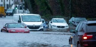 വെള്ളപ്പൊക്കത്തെ തുടർന്ന് ഡബ്ലിൻ വിമാനത്താവളത്തിലേക്കുള്ള റോഡുകൾ അടച്ചു; കോർക്കിലും കെറിയിലും നാളെ യെല്ലോ അലേർട്ട്