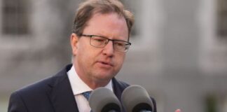 เดนเตเตฝเดคเตเดคเต เดเตเดฏเตผ เดเตเดดเตเดธเตเดเตพเดเตเดเดพเดฏเดฟ เด เดตเตผเดทเด 1,100-เดฒเดงเดฟเดเด เดชเตเดคเดฟเดฏ เดเตเดณเตเดเต เดชเตเดฒเตเดฏเตเดธเดธเต เดฒเดญเตเดฏเดฎเดพเดเตเด