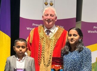 ചെസ്സ് താരങ്ങളായ മലയാളി സഹോദരങ്ങൾക്ക് വെക്സ്ഫോർഡ് കൗണ്ടി കൗൺസിലിന്റെ ആദരം