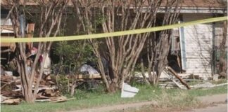 ടെക്സസിൽ കാർ വീടിനുള്ളിലേക്ക് ഇടിച്ചുകയറി ദുരന്തം; അമ്മയും ഏഴു വയസ്സുകാരനും മരിച്ചു