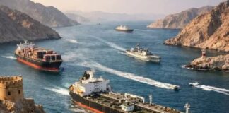 വാണിജ്യ കപ്പലുകൾക്കായി ഹോർമുസ് കടലിടുക്ക് പൂർണ്ണമായും തുറന്നു