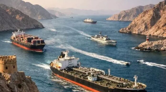 വാണിജ്യ കപ്പലുകൾക്കായി ഹോർമുസ് കടലിടുക്ക് പൂർണ്ണമായും തുറന്നു