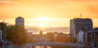 เด
เดฏเตผเดฒเดฃเตเดเดฟเตฝ เดฌเดพเดดเตโเดธเดฒเตเดฃเดฏเตเดเตเดเดพเตพ เดเตเดเต เดเตเดเตเดฎเตเดจเตเดจเต เดฎเตเดจเตเดจเดฑเดฟเดฏเดฟเดชเตเดชเต, เดคเดพเดชเดจเดฟเดฒ 21 เดกเดฟเดเตเดฐเดฟ เดตเดฐเต เดเดฏเดฐเตเด