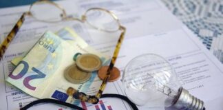 เดตเตเดฆเตเดฏเตเดคเดฟ เดจเดฟเดฐเดเตเดเต 4% เดฎเตเดคเตฝ 9% เดตเดฐเต เดเดฏเดฐเตเดฎเตเดจเตเดจเต เดเตผเดเตเด เดฎเดจเตเดคเตเดฐเดฟ