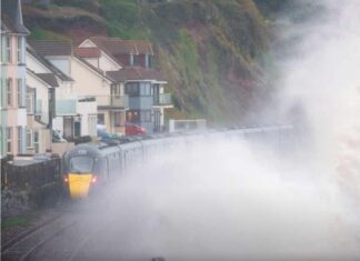 അയർലണ്ടിൽ കനത്ത മഴയ്ക്ക് സാധ്യത; ഇടിമിന്നൽ മുന്നറിയിപ്പ്
